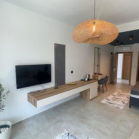 Apartaments Queen ウルツィニ エクステリア 写真