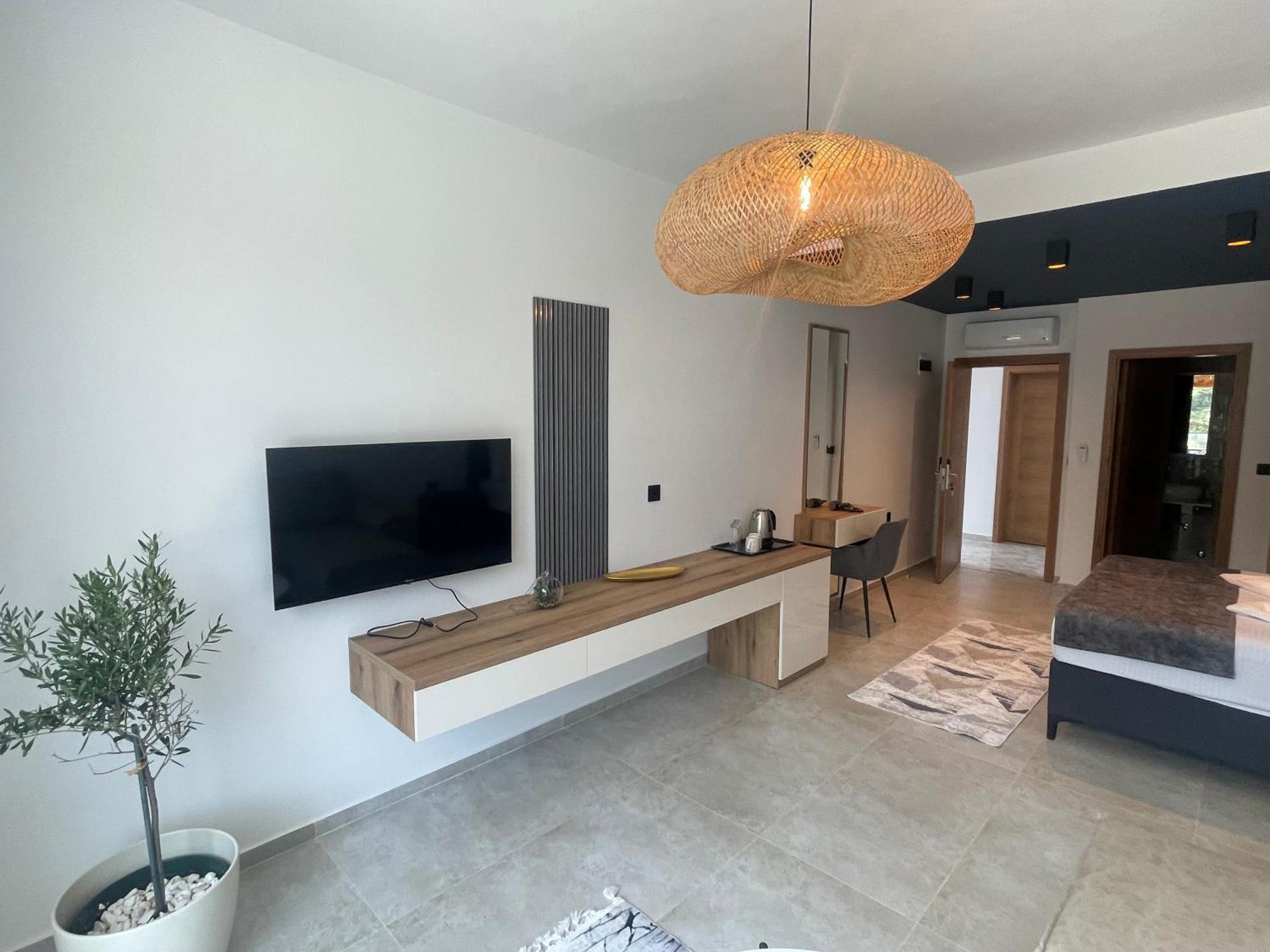 Apartaments Queen ウルツィニ エクステリア 写真